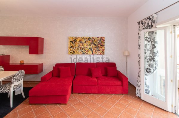 appartamento in vendita a Roma in zona Axa