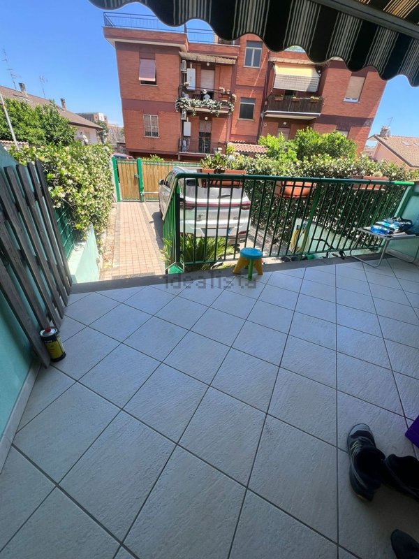 casa indipendente in vendita a Roma in zona Acilia