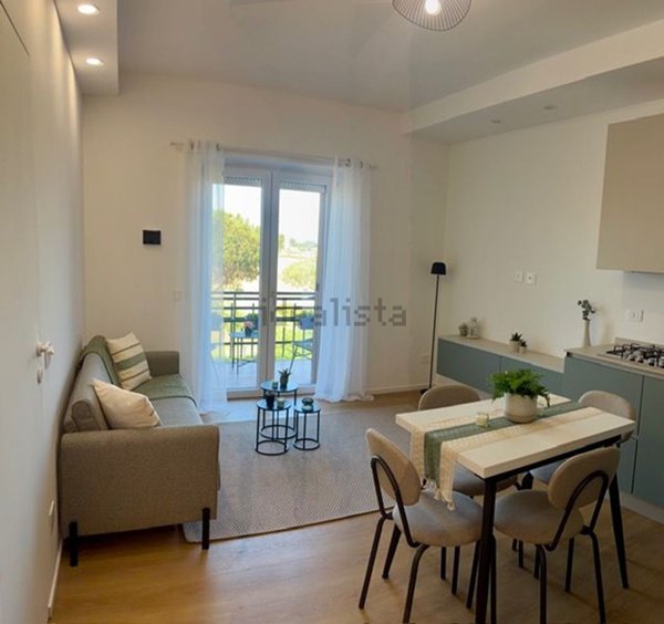 appartamento in vendita a Roma in zona Axa