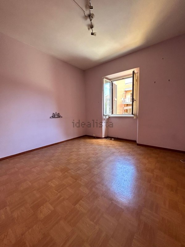 appartamento in vendita a Roma in zona Tuscolano