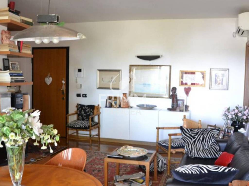appartamento in vendita a Roma in zona Tor di Quinto