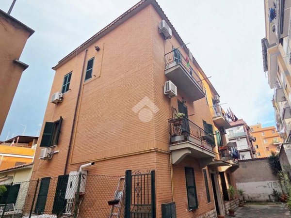 appartamento in vendita a Roma in zona Prenestino-Centocelle