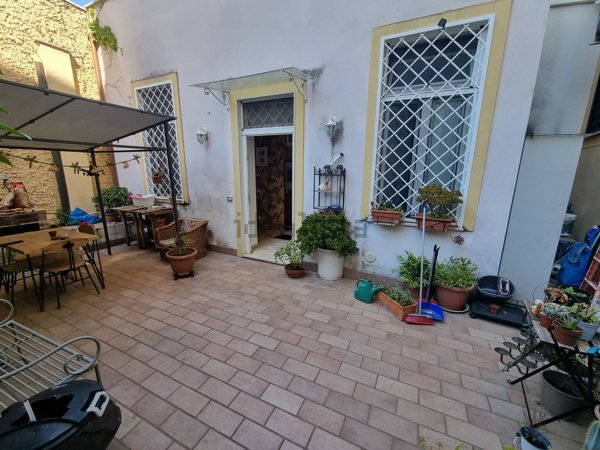 appartamento in vendita a Roma in zona Tuscolano