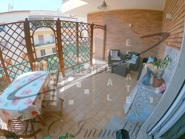 appartamento in vendita a Roma in zona Appio Latino