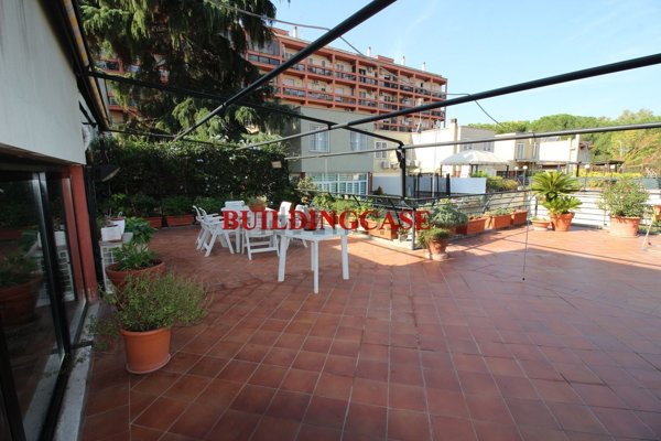 appartamento in vendita a Roma in zona Ardeatino