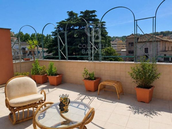 appartamento in vendita a Roma in zona Trastevere