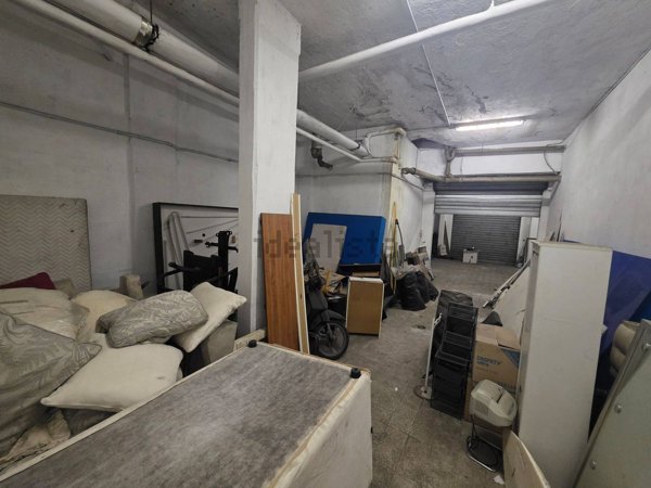 locale di sgombero in vendita a Roma in zona Ponte Mammolo