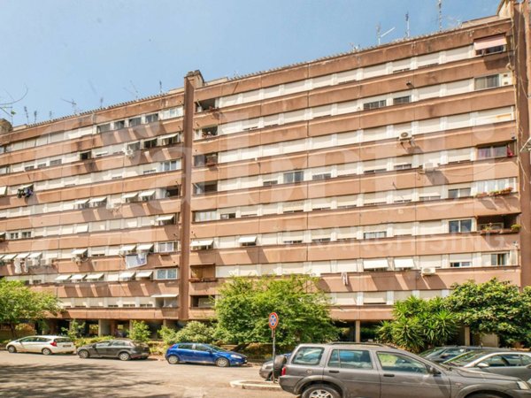 appartamento in vendita a Roma in zona EUR