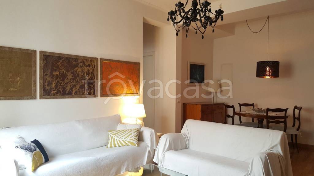 appartamento in vendita a Roma in zona EUR
