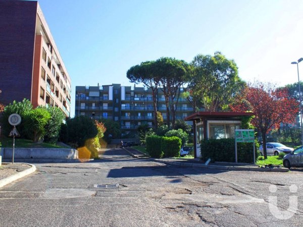 appartamento in vendita a Roma in zona Dragoncello