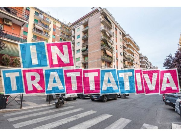 appartamento in vendita a Roma in zona Ostiense