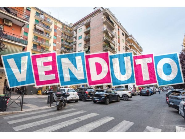 appartamento in vendita a Roma in zona Ostiense