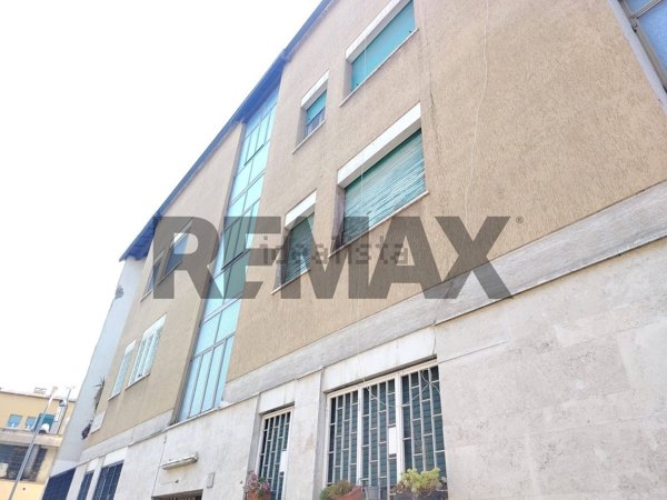 appartamento in vendita a Roma in zona Ostiense