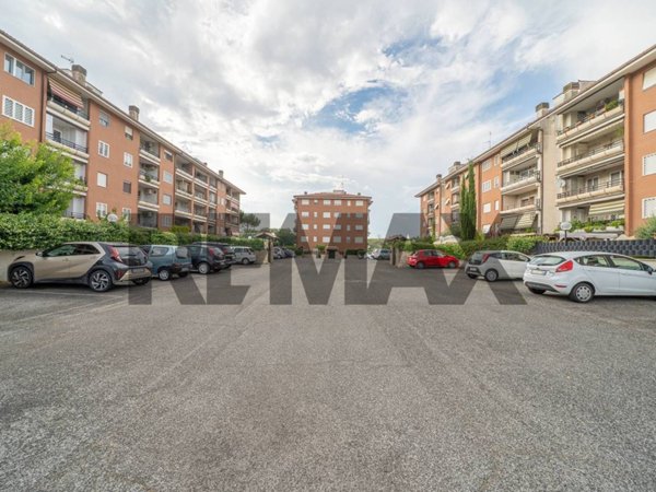 appartamento in vendita a Roma in zona Settecamini