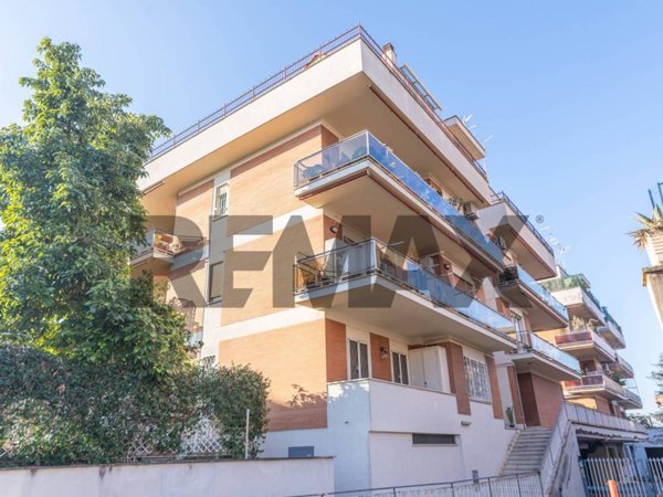 appartamento in vendita a Roma in zona Portuense