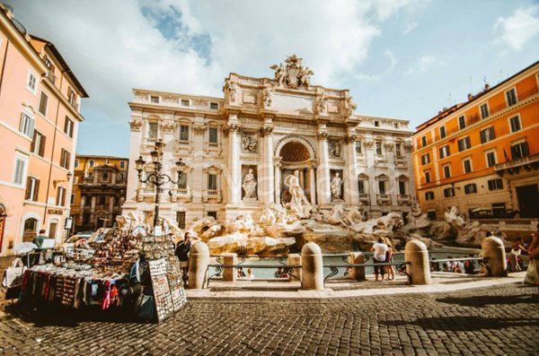 intera palazzina in vendita a Roma in zona Trevi-Colonna