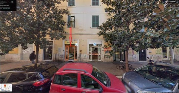 locale commerciale in vendita a Roma in zona Prenestino-Labicano