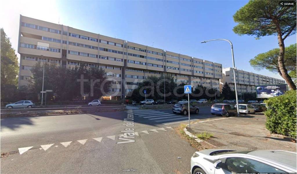 appartamento in vendita a Roma in zona EUR