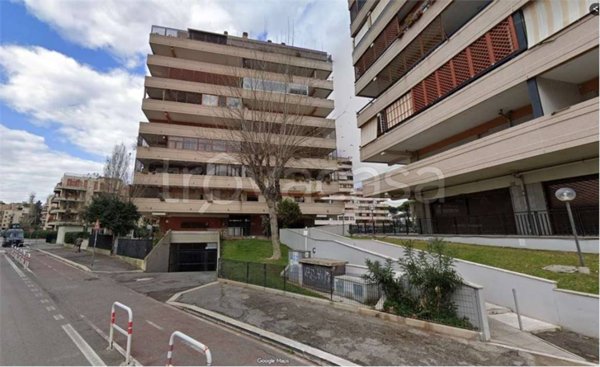 appartamento in vendita a Roma in zona Ardeatino