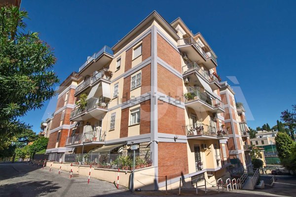 appartamento in vendita a Roma in zona Portuense