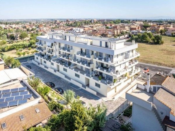appartamento in vendita a Roma in zona Acilia