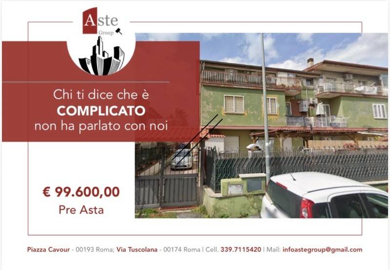 casa indipendente in vendita a Roma in zona Finocchio