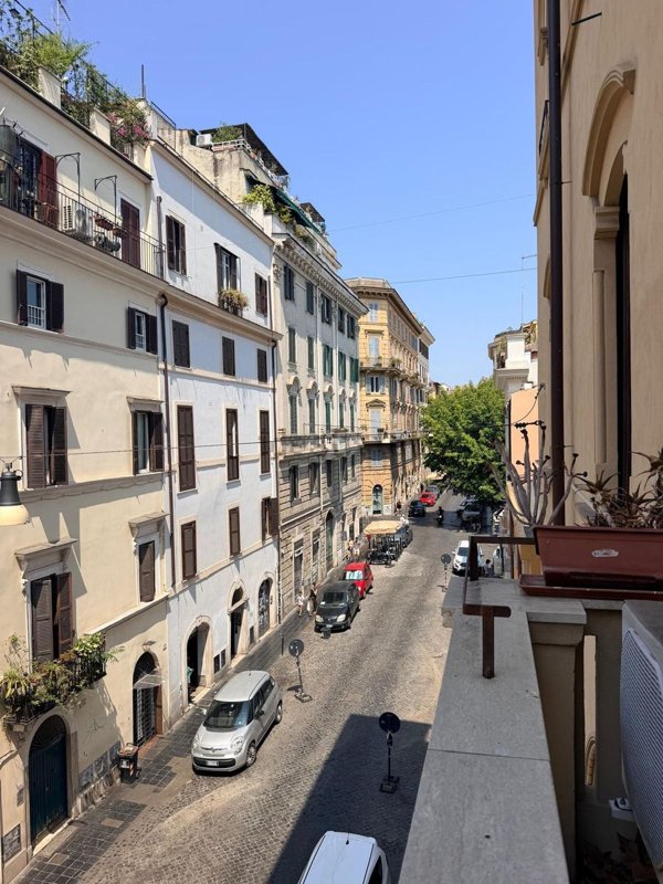 appartamento in vendita a Roma in zona Portuense
