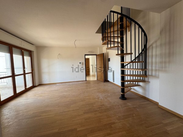 appartamento in vendita a Roma in zona Acilia