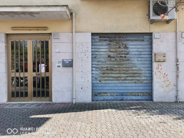 negozio in vendita a Roma in zona Alessandrino