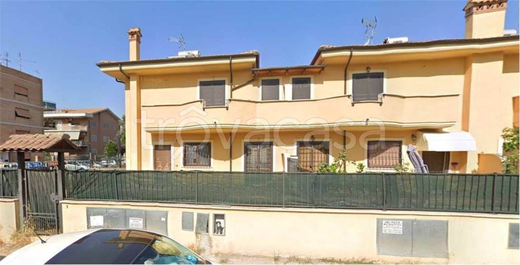 casa indipendente in vendita a Roma
