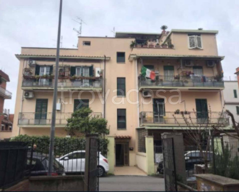 appartamento in vendita a Roma in zona Alessandrino