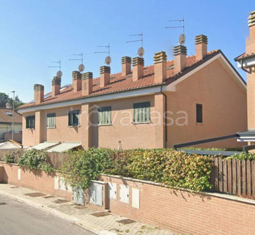 casa indipendente in vendita a Roma in zona Collatino