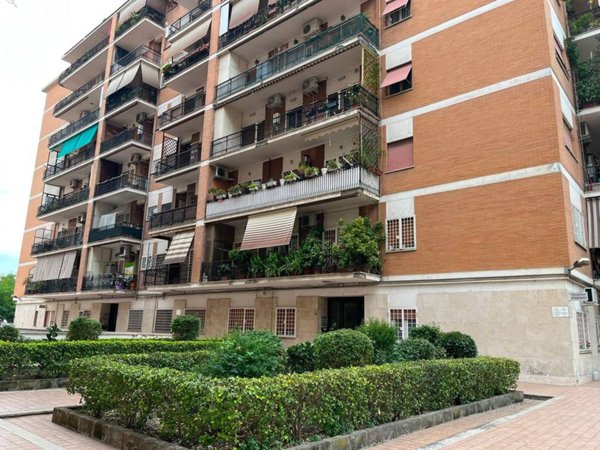 appartamento in vendita a Roma in zona Monte Sacro/Talenti