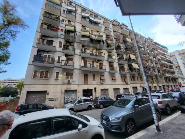 appartamento in vendita a Roma in zona Tuscolano