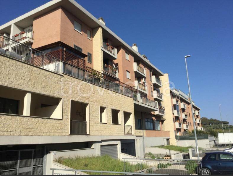 appartamento in vendita a Roma in zona Ponte Galeria