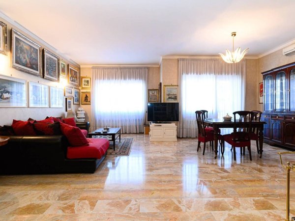 appartamento in vendita a Roma in zona Monte Sacro/Talenti