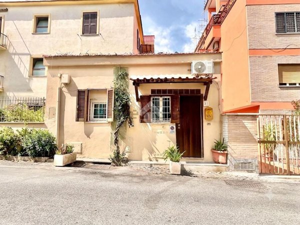 appartamento in vendita a Roma in zona Primavalle