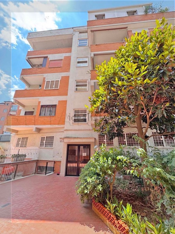 appartamento in vendita a Roma in zona Ottavia