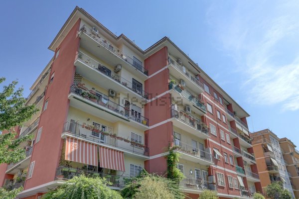 appartamento in vendita a Roma in zona Gianicolense