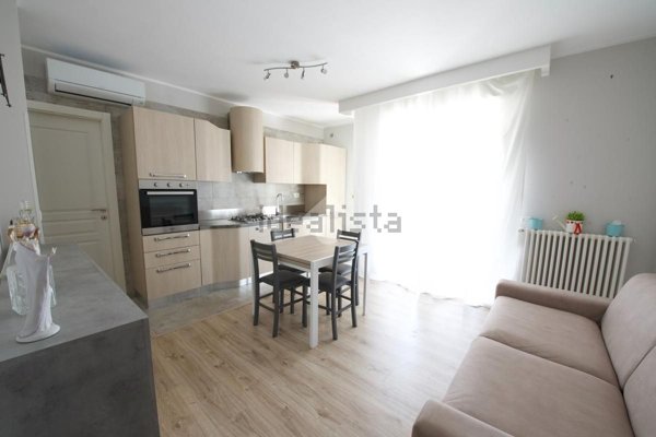 appartamento in vendita a Roma in zona Ostia