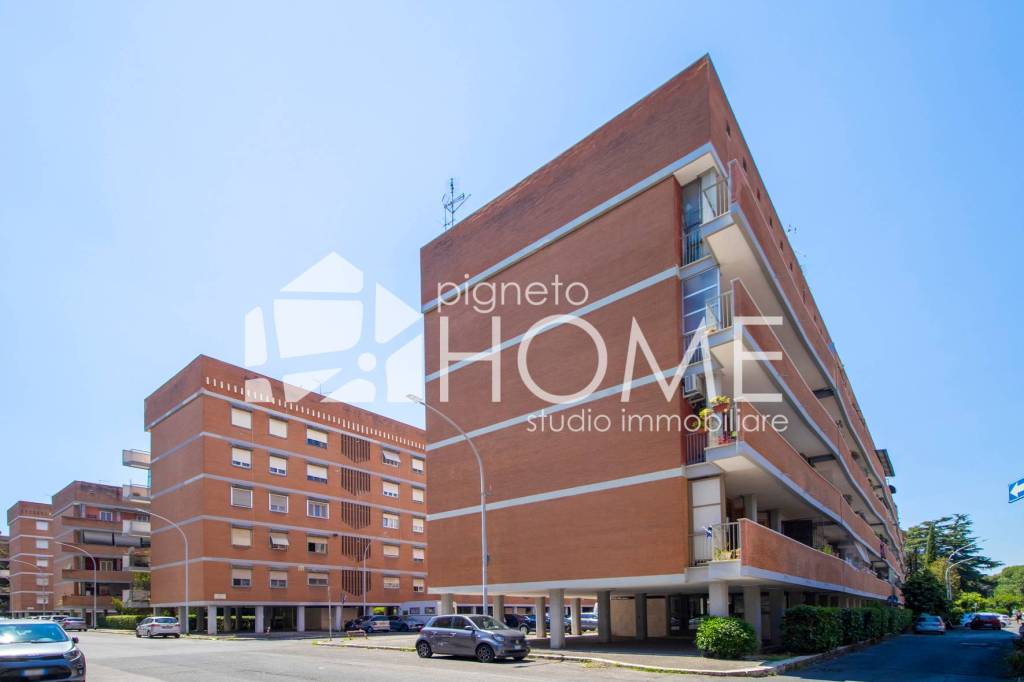 appartamento in vendita a Roma in zona Torrino