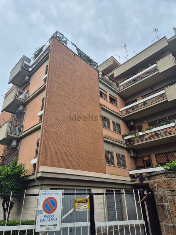 appartamento in vendita a Roma in zona Torrevecchia