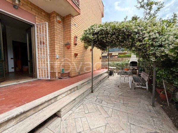appartamento in vendita a Roma in zona Acilia