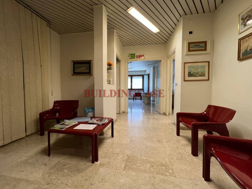 appartamento in vendita a Roma in zona Ardeatino