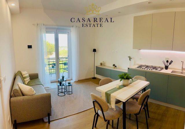 appartamento in vendita a Roma in zona Axa
