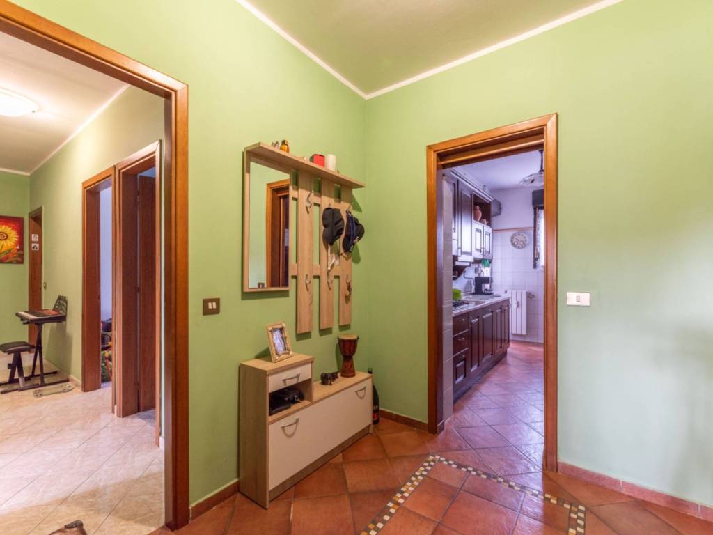 appartamento in vendita a Roma in zona Spinaceto