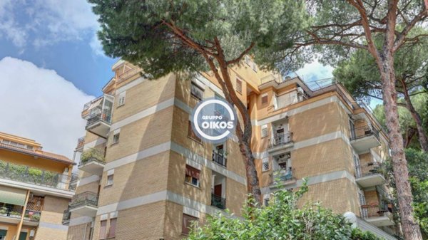 appartamento in vendita a Roma in zona Ostiense