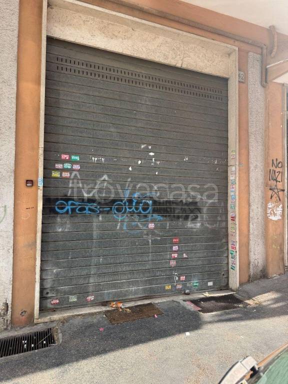 negozio in vendita a Roma in zona Prenestino-Labicano