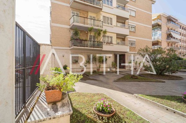 appartamento in vendita a Roma in zona Nomentano