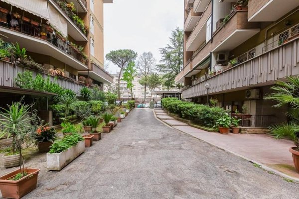 appartamento in vendita a Roma in zona Collatino